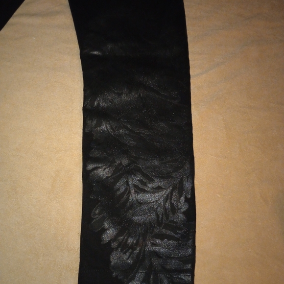 Women's GUCCI Black Denim Jeans with floral pattern Size 40 - Picture 8 of 14